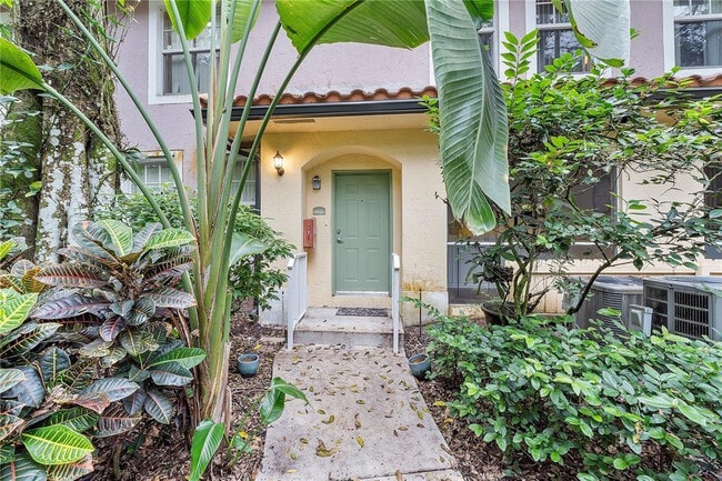 Building Photo - 6926 W Sample Rd