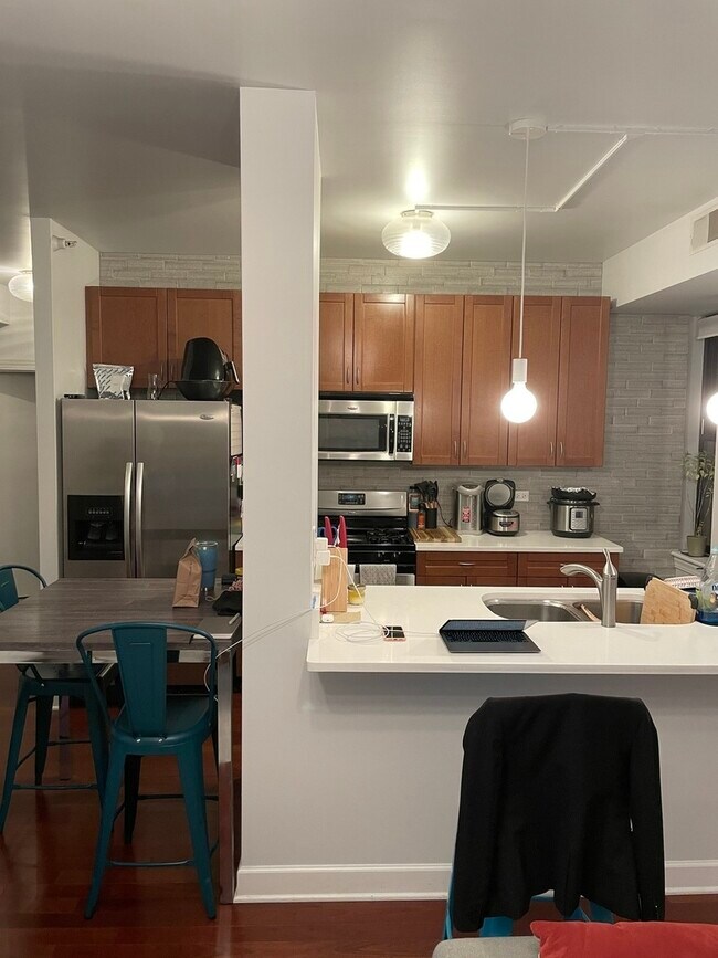 Foto del edificio - 451 W Huron St