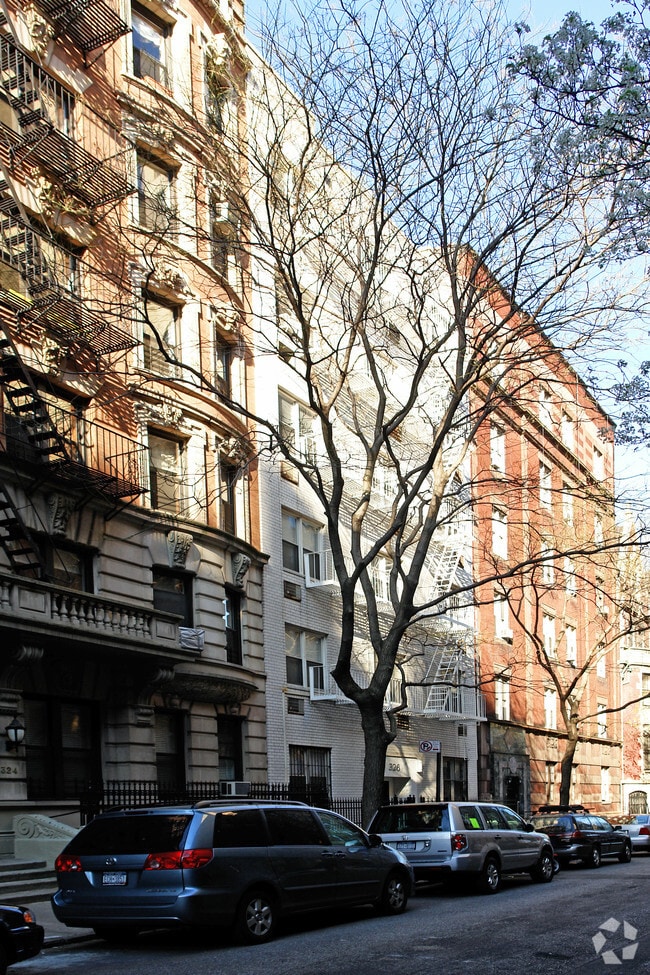 Building Photo - 326 W 83rd St