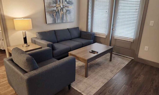 Foto del edificio - 11601 Domain Dr