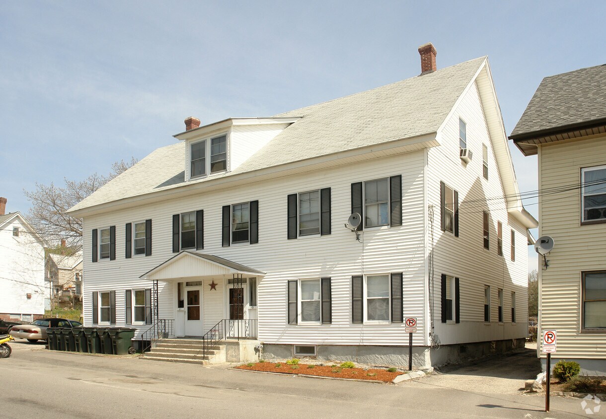 Primary Photo - 19 Parker St