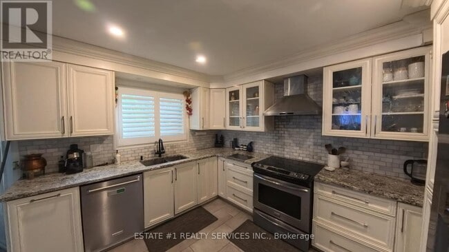 Building Photo - 319 Granite Hill Rd