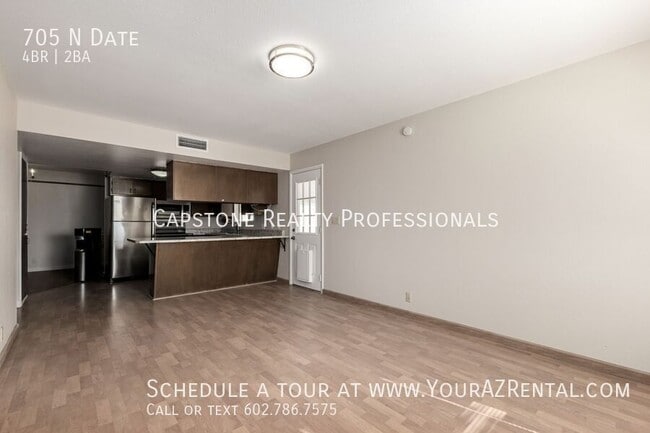 Building Photo - 705 N Date-