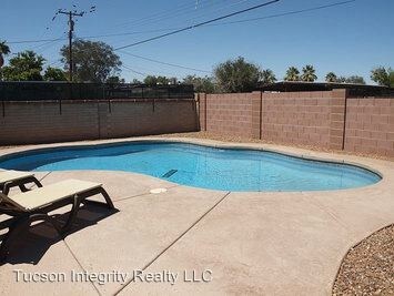 Foto del edificio - 2237 E Grant Rd