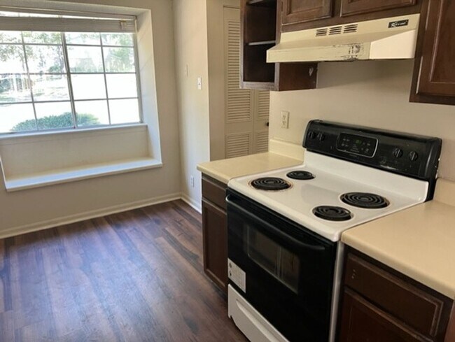 Foto del edificio - Two-storry Stonegate Townhome 2/2.5