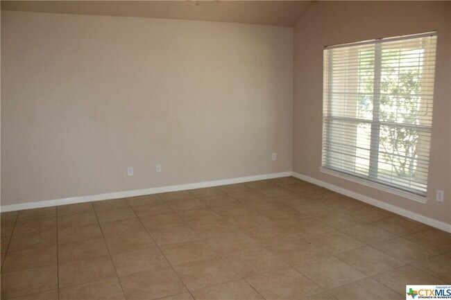 Building Photo - 1726 Joy Spring