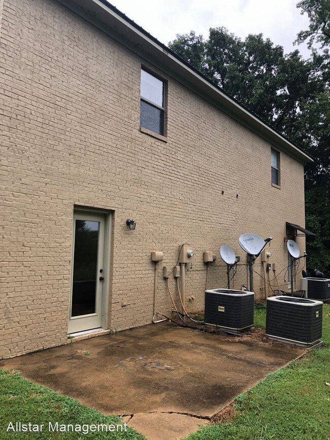 Building Photo - 3 br, 3 bath House - 117 Orleans Oaks Lane