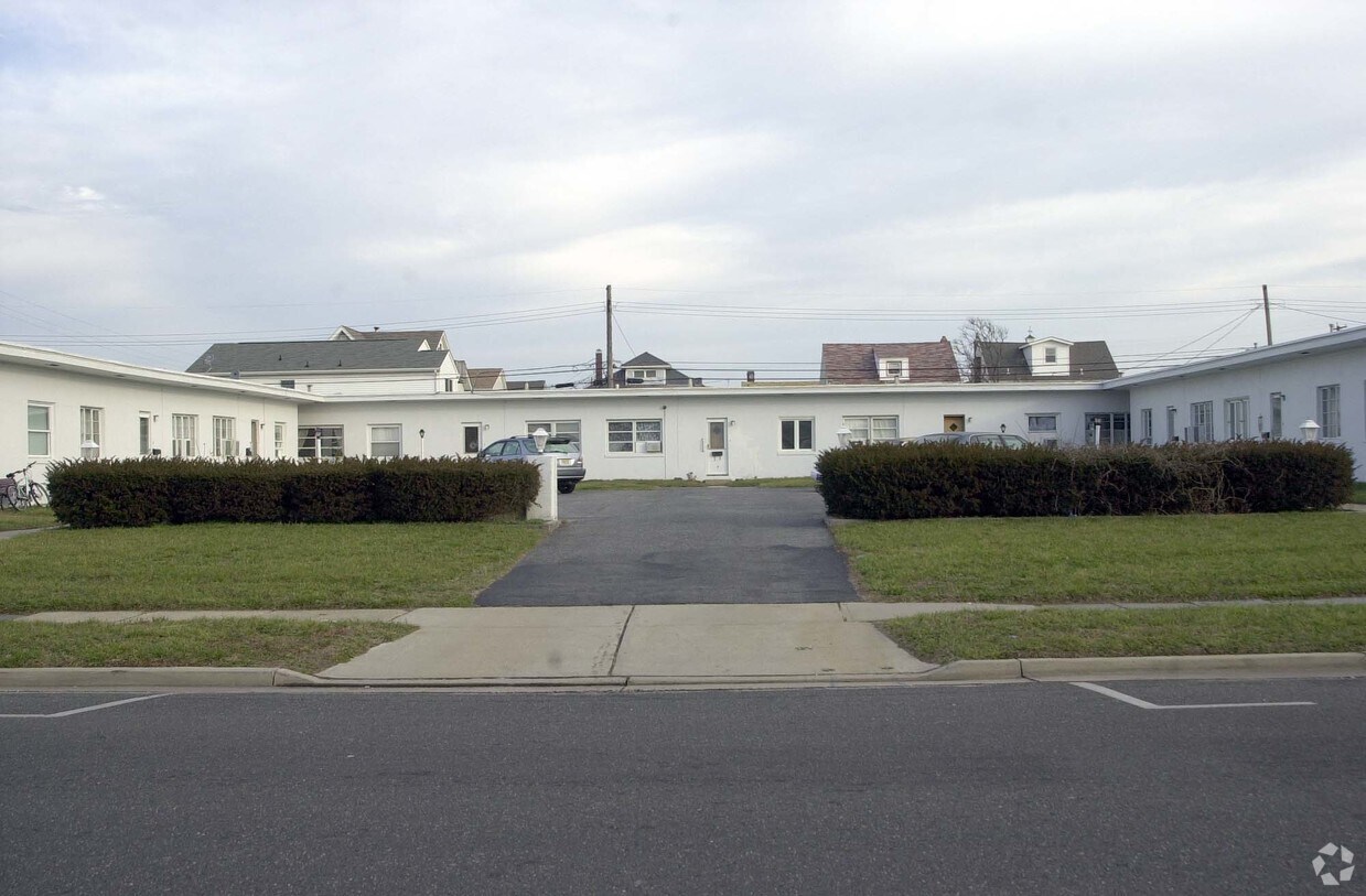 120 10th Ave, Belmar, NJ 07719 Apartments in Belmar, NJ