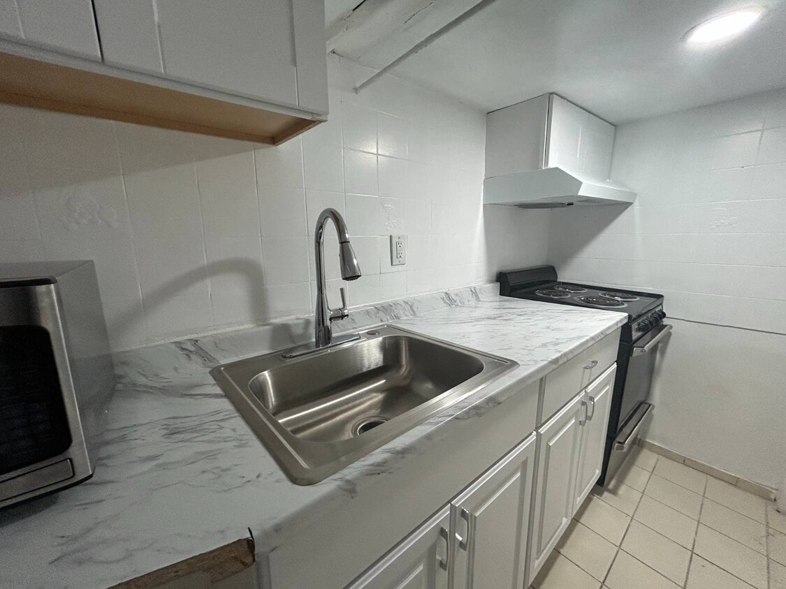Building Photo - 1819 Palisade Pl
