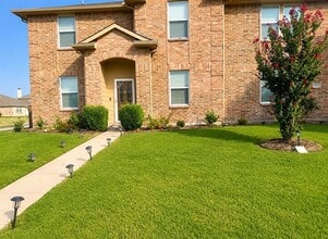Building Photo - 1622 Pheasant Creek Dr