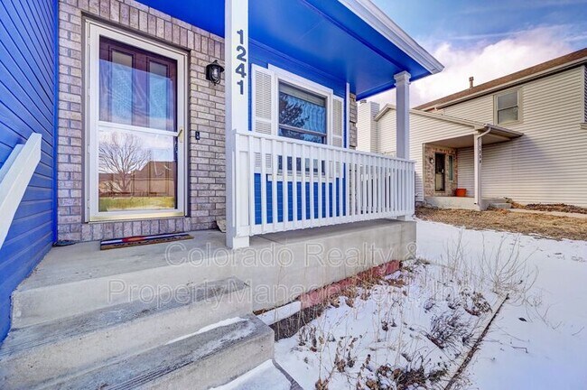 Building Photo - 1241 Grass Valley Dr