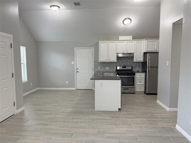 Foto del edificio - 4602 Sterling St