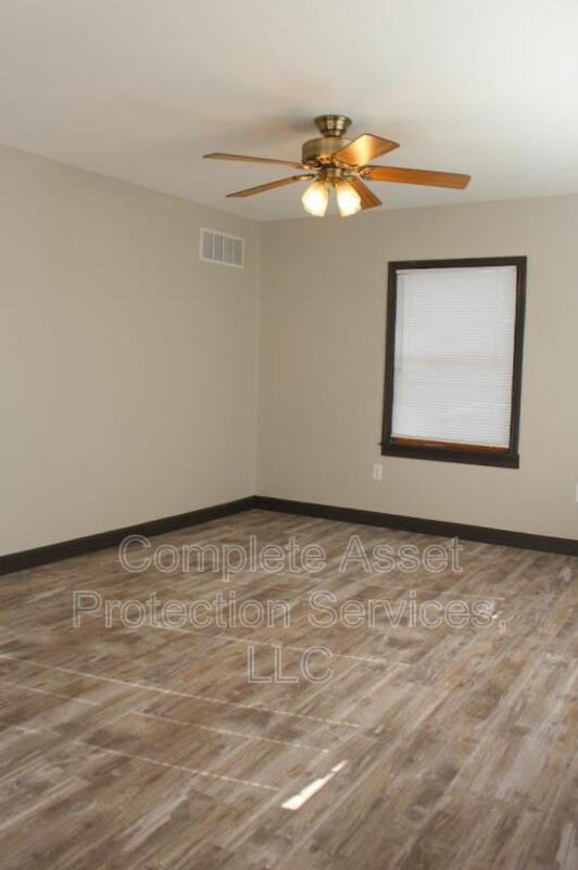 Building Photo - 5468 Mulberry Ave