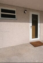 Building Photo - 2220 SW 46th Ct