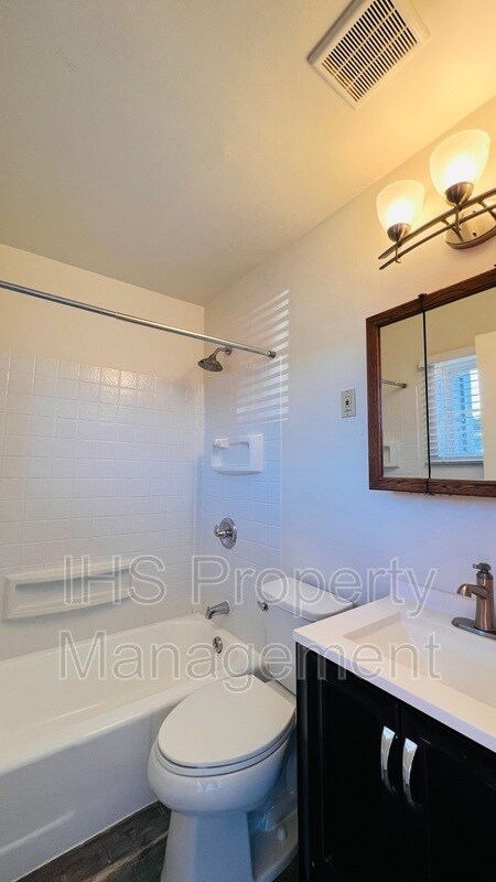 Foto del edificio - 1211 George Washington Way