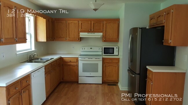 Building Photo - ***PENDING***3 BEDROOM, 2 BATHROOM