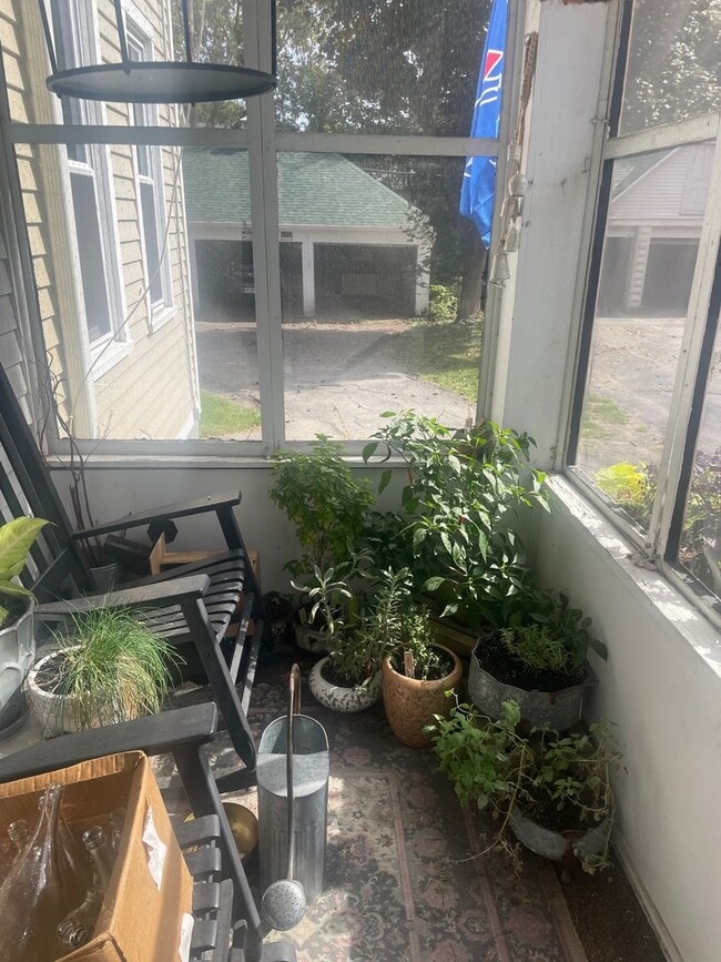 Building Photo - 44 Rowley St