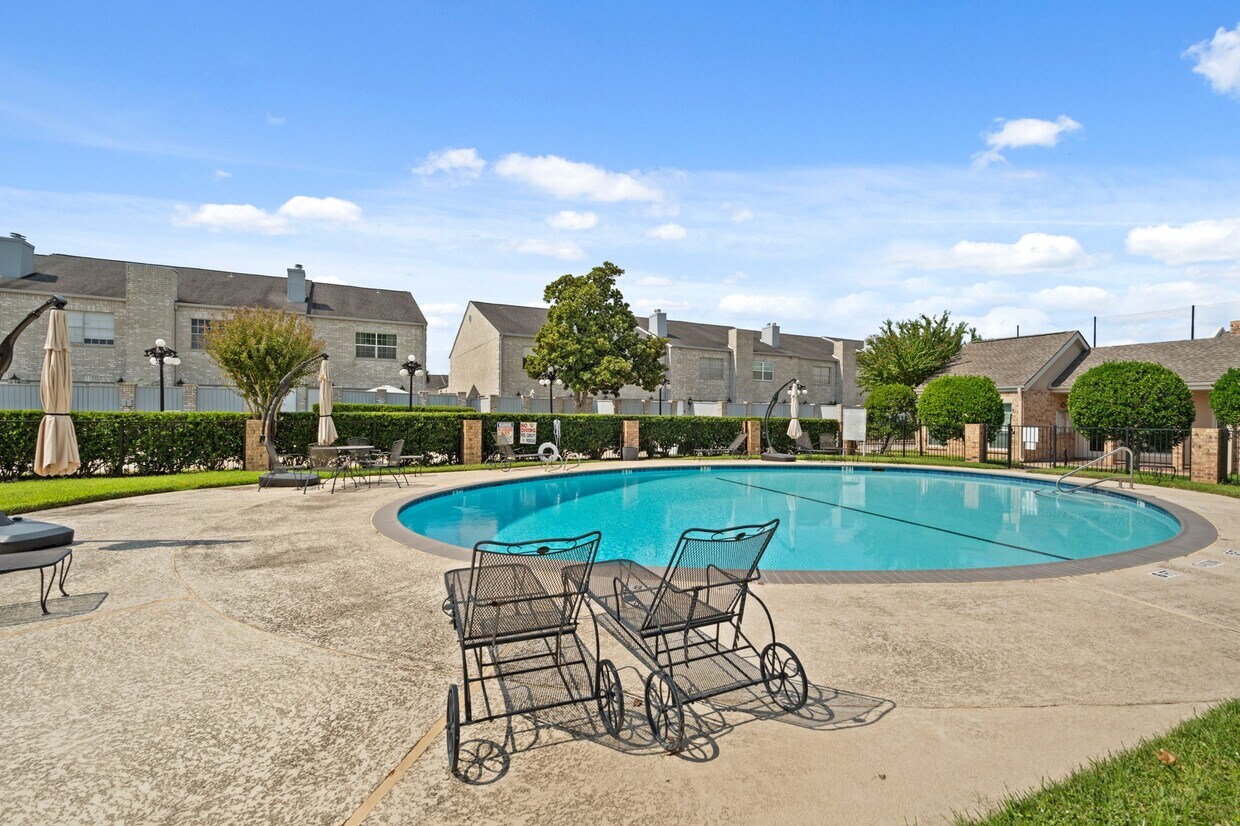 Foto principal - 600 Wilcrest Dr