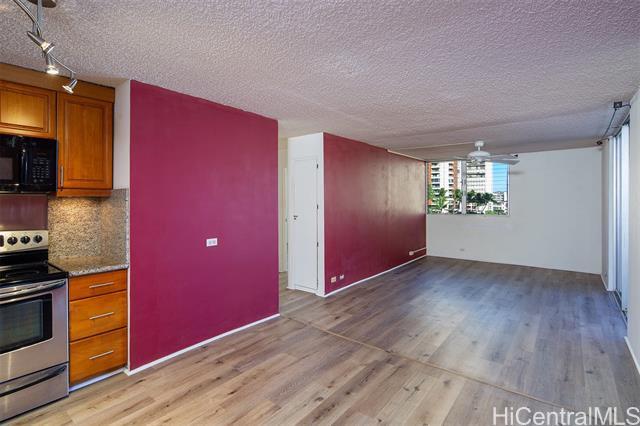 Building Photo - 2637 Kuilei St