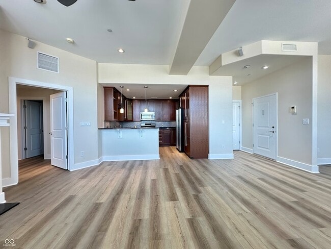Foto del edificio - 2105 N Meridian St