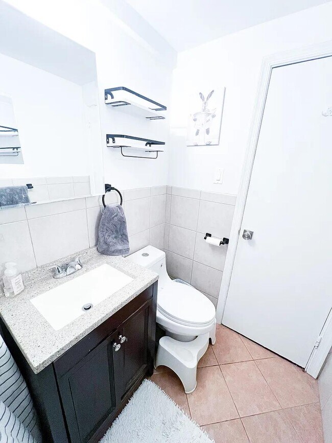 Foto del edificio - 2141 I St NW