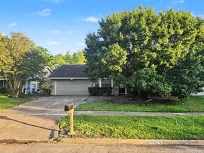 Building Photo - 22511 Braken Manor Ln