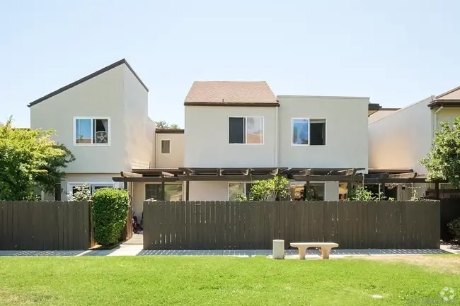 Building Photo - 9595 Easter Way