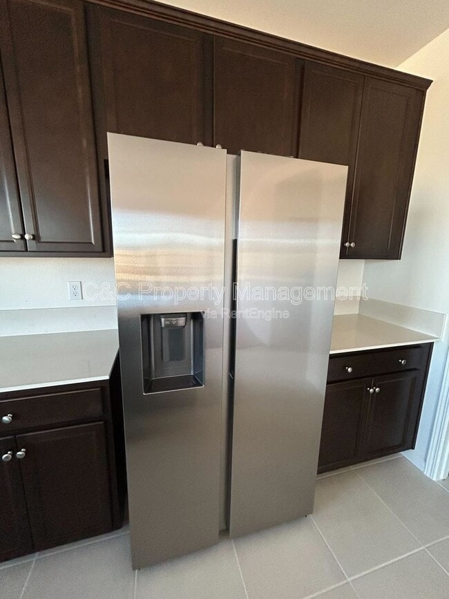 Foto del edificio - 2254 S Sylmar Ave
