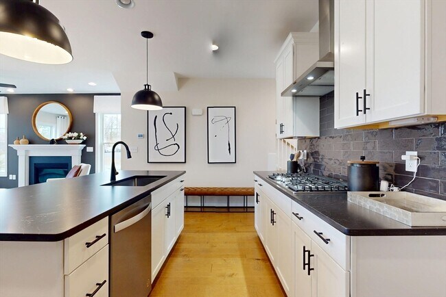 Foto del edificio - 129 Cold Brk Dr