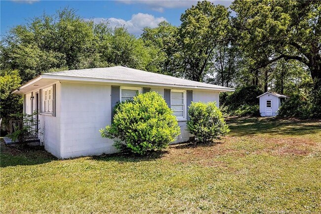Building Photo - 5263 Blayne Dr