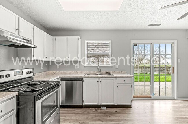 Foto del edificio - Charming 3-Bedroom Home in Franklin Gardens