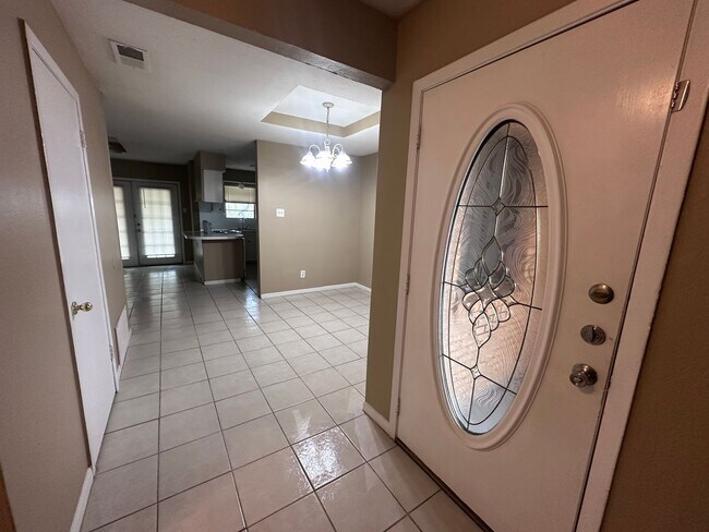 Foto del edificio - 3 Bedroom House on the Southside For Rent | Corpus Christi