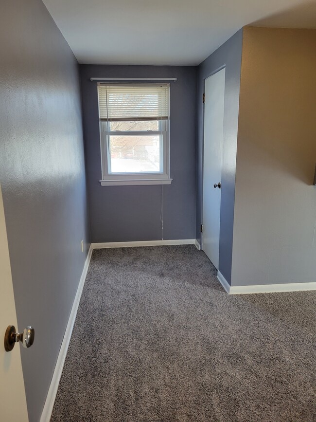 Bedroom 1 - 4039 S Brust Ave