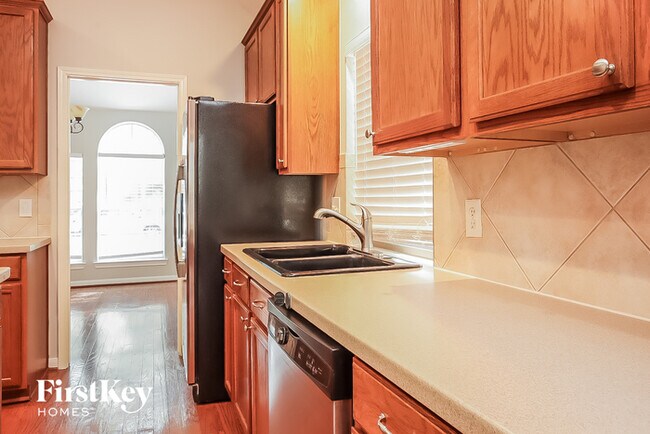 Foto del edificio - 111 N Rambling Ridge Pl