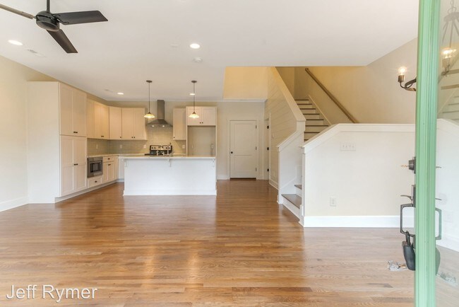 Foto del edificio - 3 br, 2.5 bath House - 212 Croleywood Lane