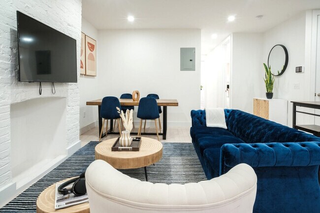 Foto del edificio - 402 E 11th St