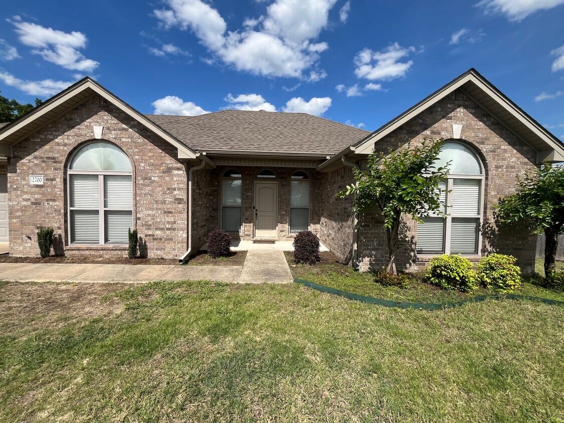 Foto principal - New Listing!