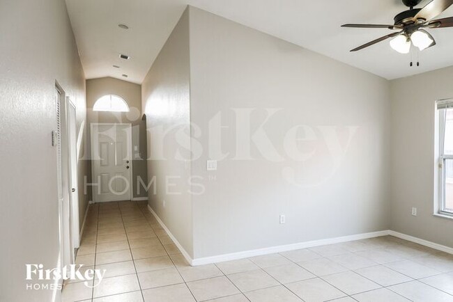 Foto del edificio - 1558 SE 20th Pl