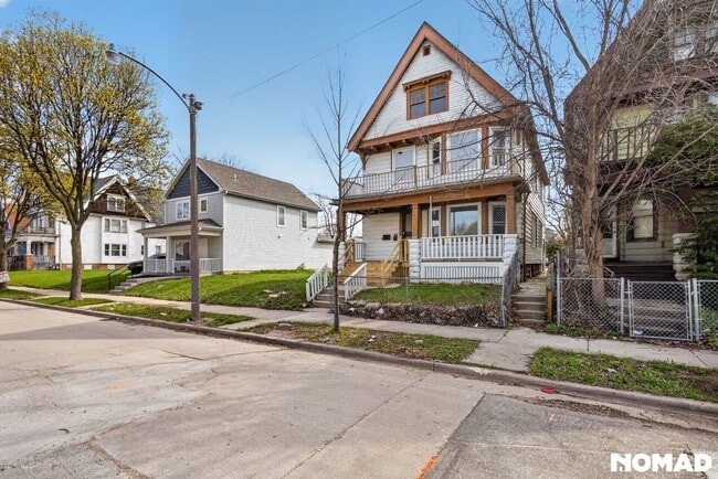 Building Photo - 2944 N 28th St