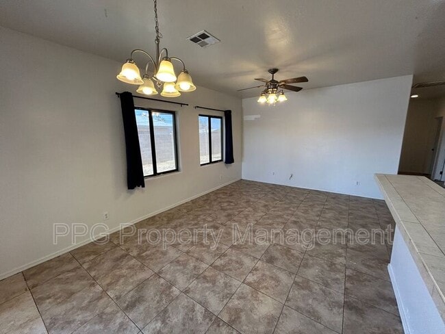 Foto del edificio - 15601 N Verde St