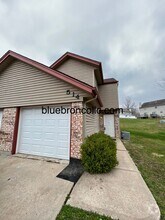 Building Photo - 514 NE Churchill St
