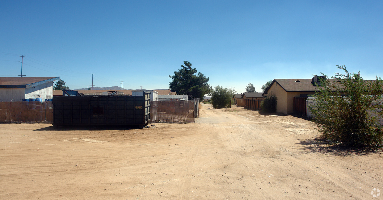 Building Photo - 21018 Laguna Rd
