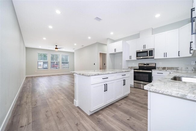 Foto del edificio - 369 Myrtle St