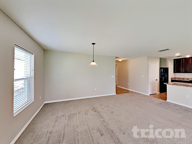 Building Photo - 10614 Massimo Dr