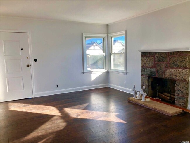 Building Photo - 37 Buffalo Ave