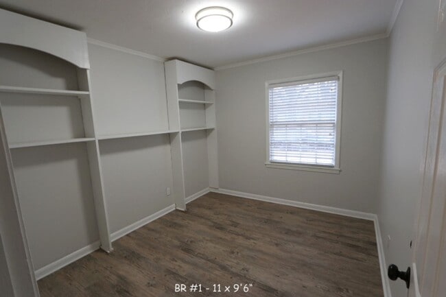 Building Photo - 1648 Ivy Rd