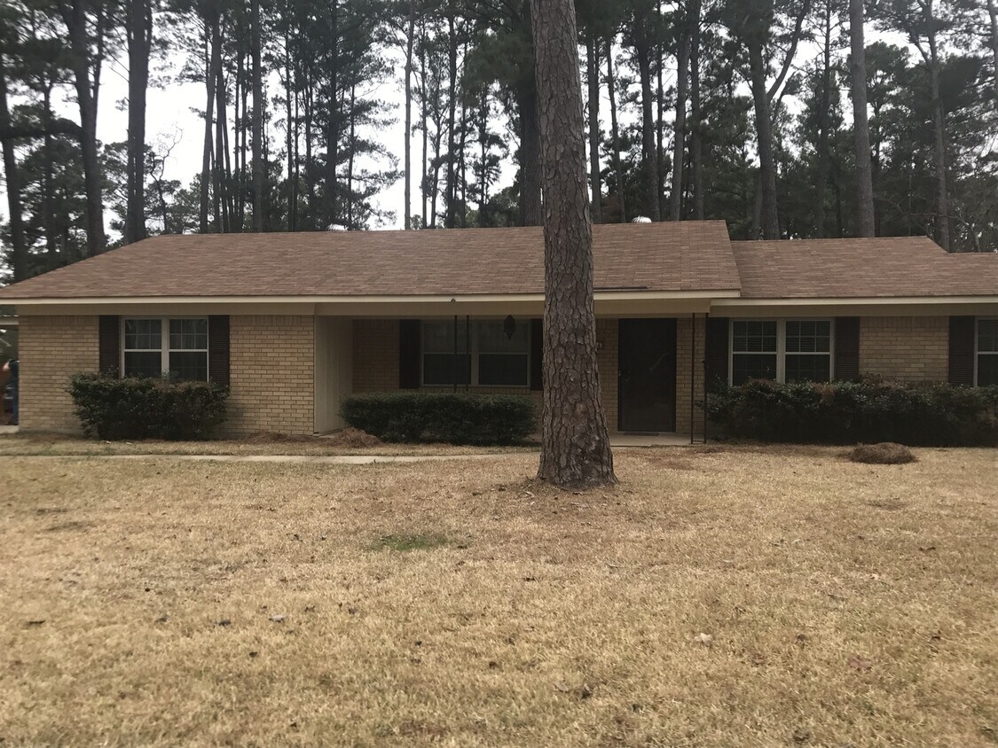 206 Pine Lake Dr, Haughton, LA 71037 House Rental in Haughton, LA