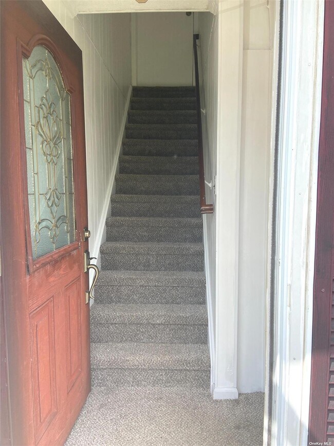 Building Photo - 410 Litchfield Ave