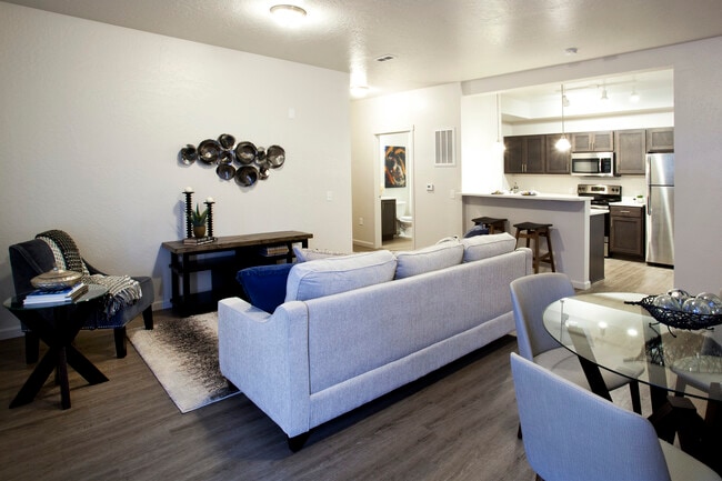 Building Photo - Park Villas