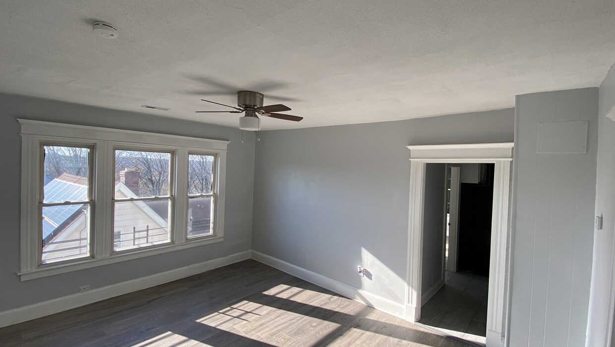 41 Albion St, Waterbury, CT 06705 House Rental in Waterbury, CT